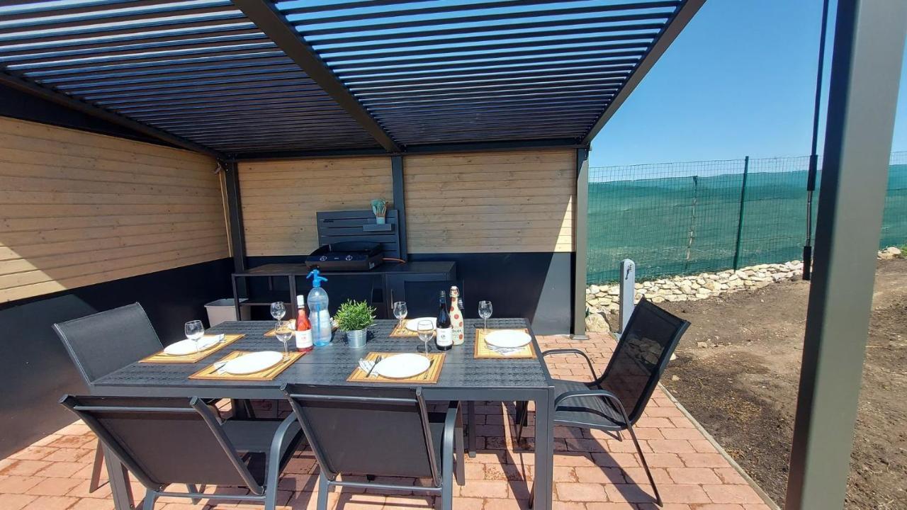 Buzavirag Apartmanhaz Balatonakali Dış mekan fotoğraf